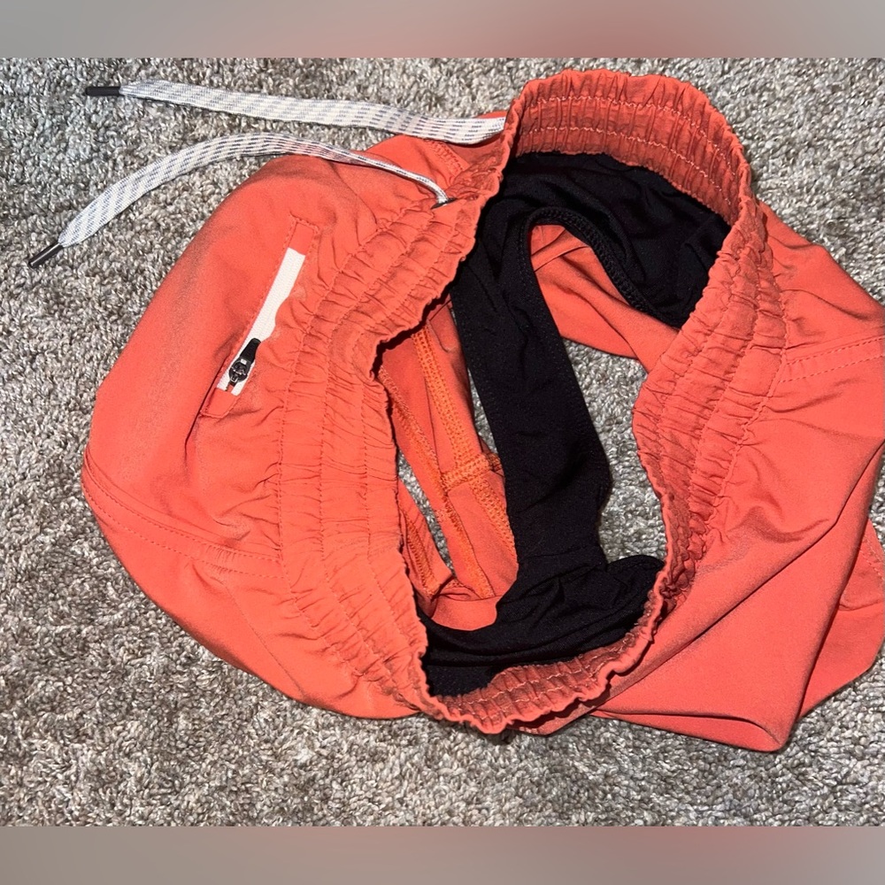Vuori Clementine Shorts Grapefruit Size XS - Picture 10 of 11